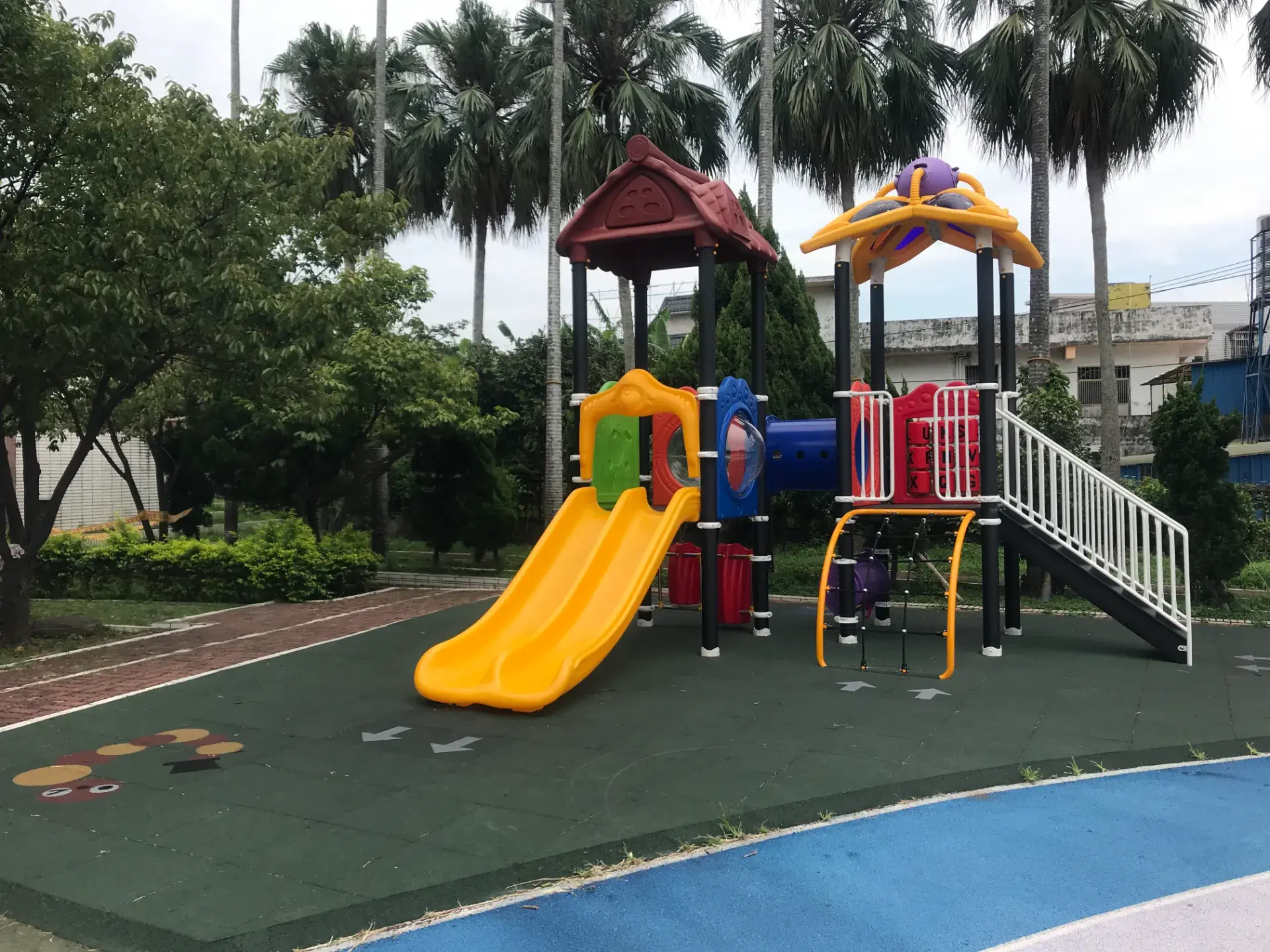 淡水坪頂國小