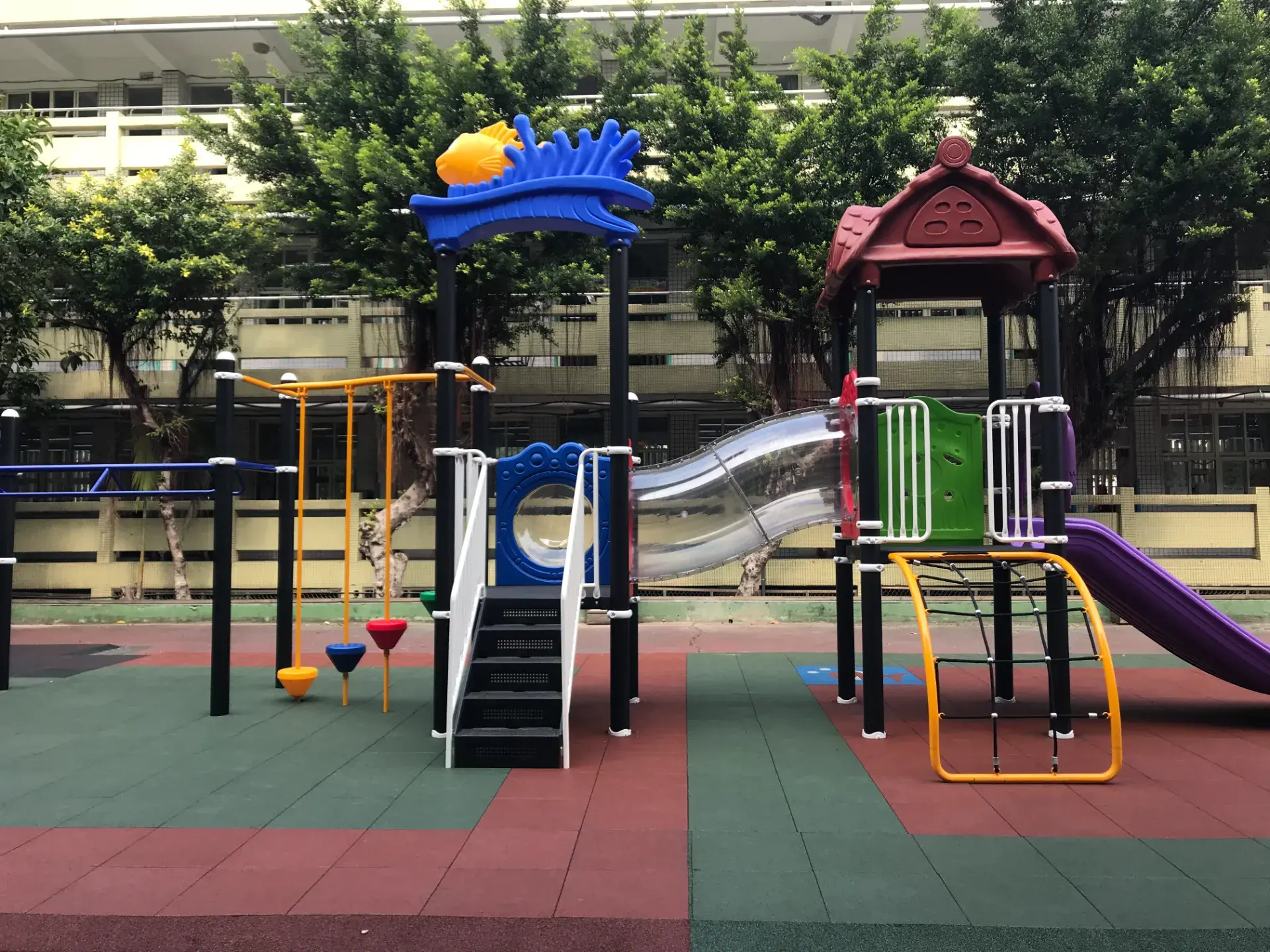 新莊中港國小